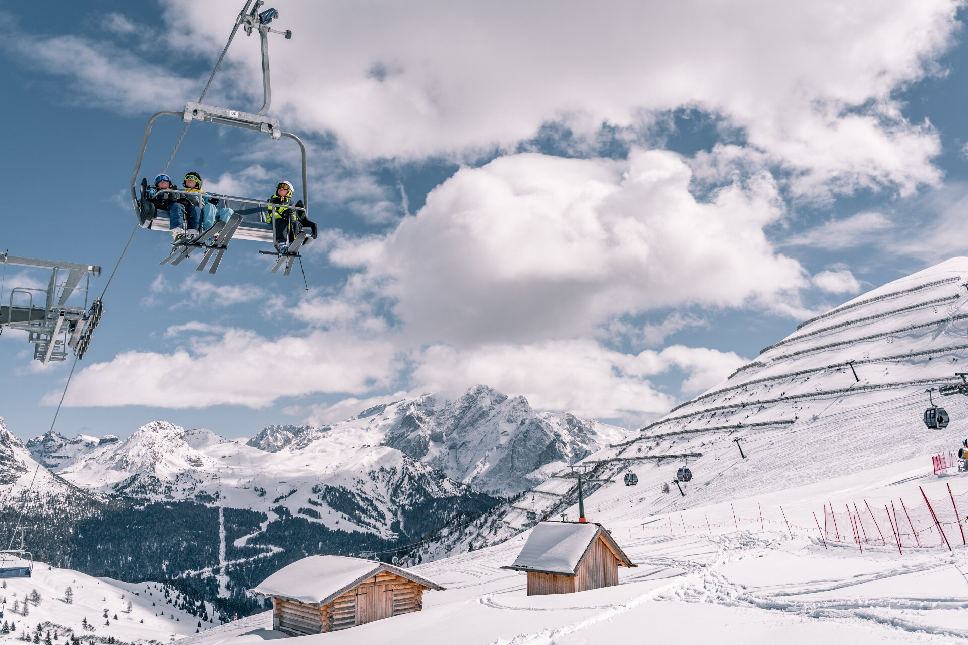 Impianti di risalita sul Col Rodella | © Patricia Ramirez - Archivio Immagini ApT Val di Fassa