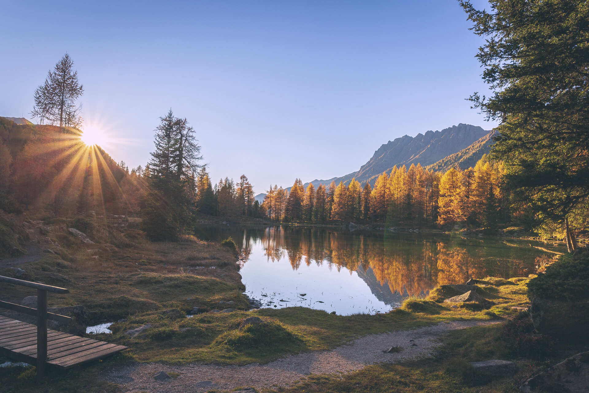 Autunno al lago di San Pellegrino sull'omonimo Passo in Val di Fassa | © Patricia Ramirez - Archivio Immagini ApT Val di Fassa